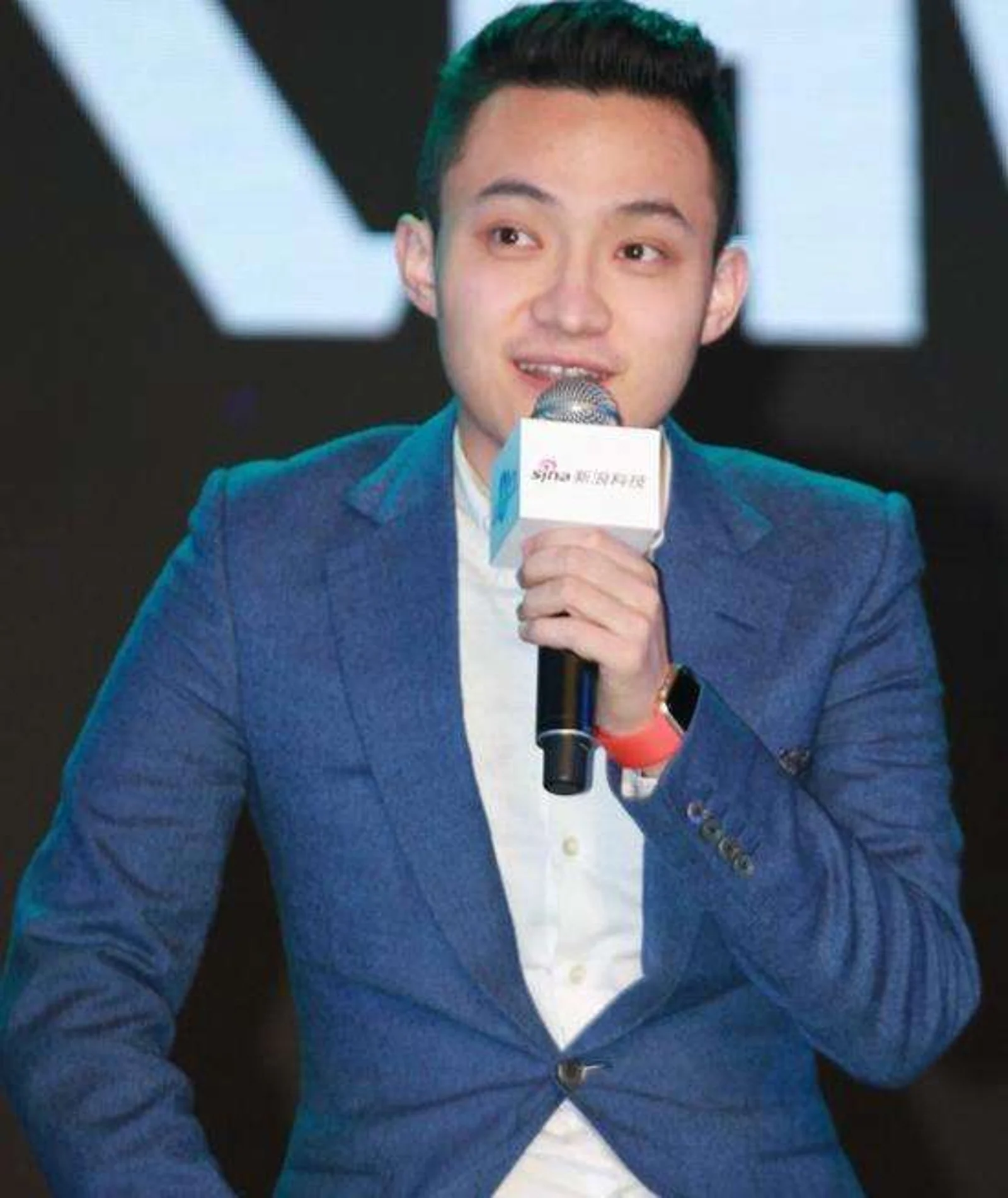 小葱对话孙宇晨:今年先完成一个亿的捐赠目标,竞拍这次巴菲特午餐算不上炒作