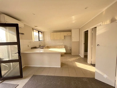 2 Bedroom Unit Include WATER In Onehunga