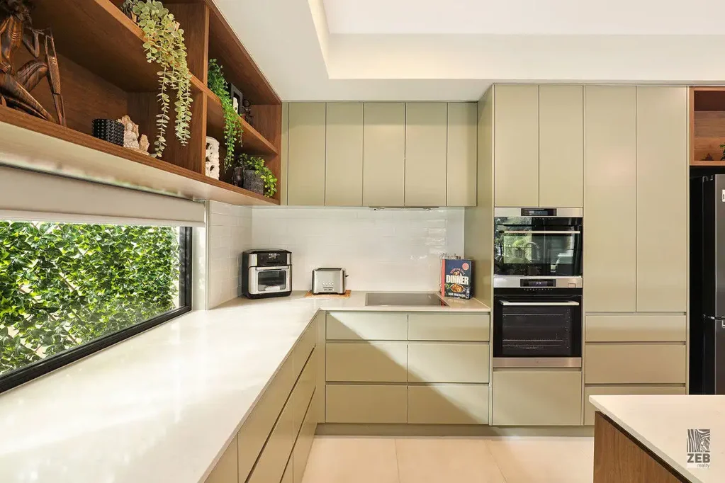 Bli Bli 3房  Bespoke Brilliance: Halcyon Lakeside’s Only Home with This Designer Fit Out