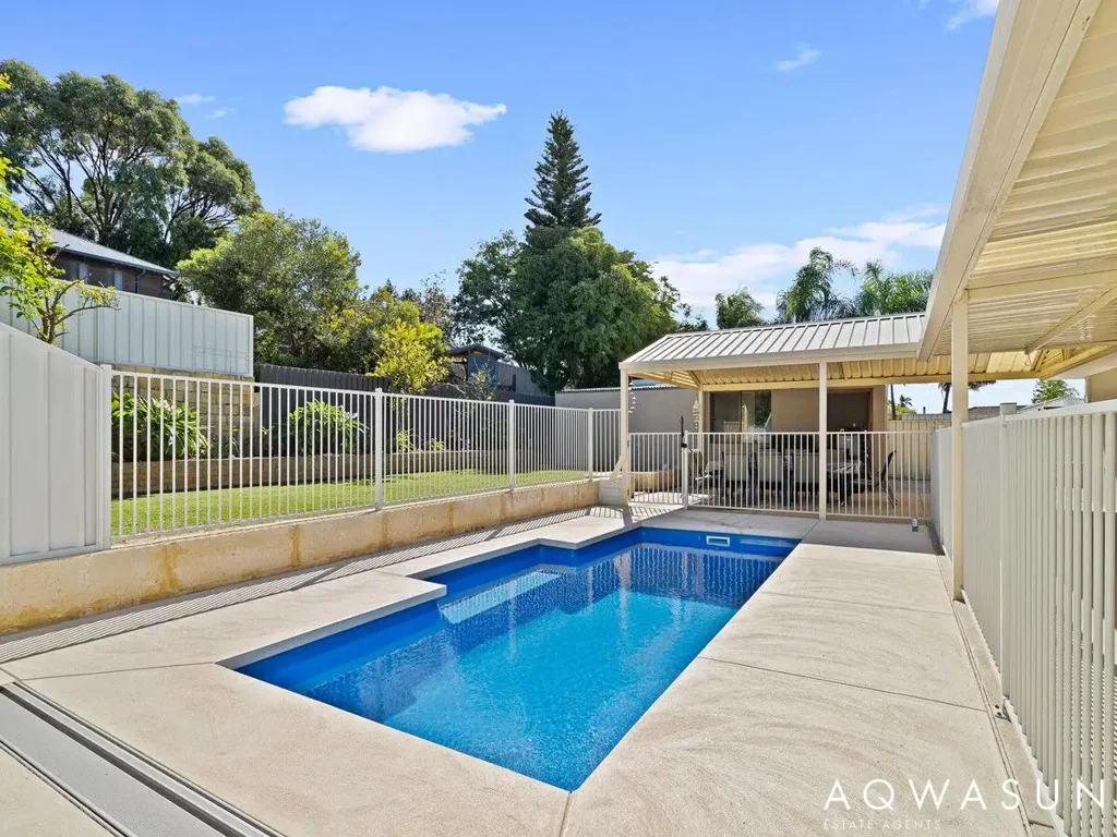 Singleton 6房  Coastal Living with 6 bed, 3 bath, pool & workshop!