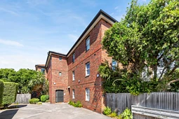 6/317 Inkerman Street, Balaclava