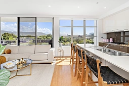 72/2-12 Young Street, Wollongong