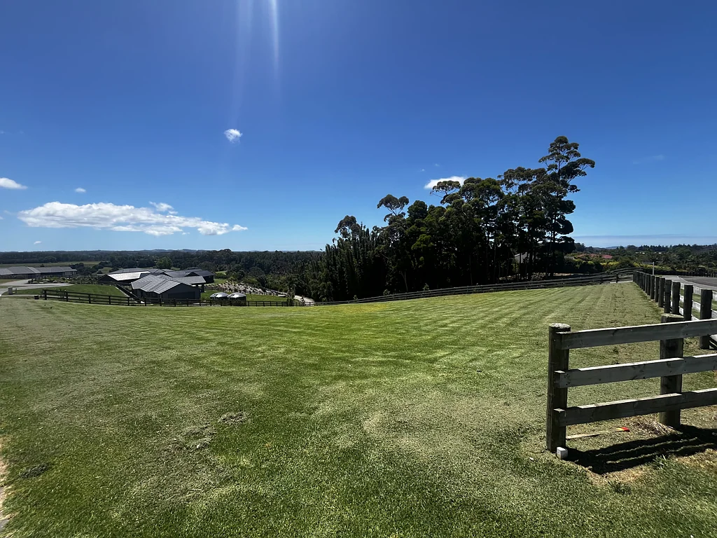 Kerikeri Panoramic views, walk to town