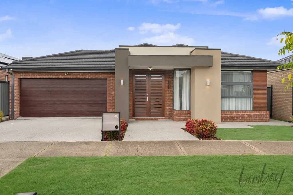 Elegant Family Living with Space, Style & Comfort