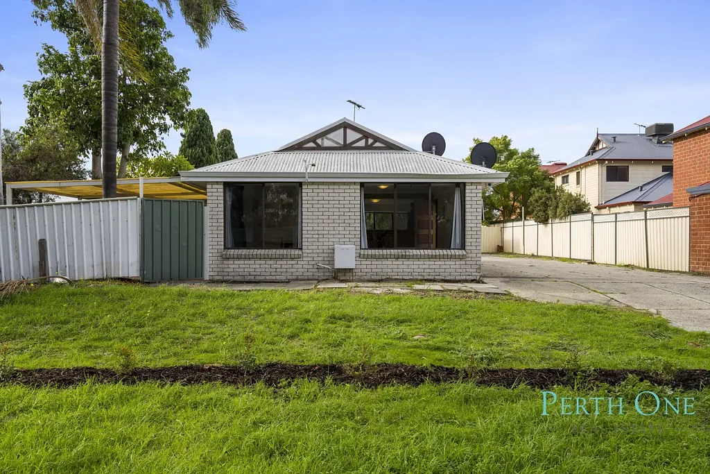 Easy Maintenance Family Home (Unit A)