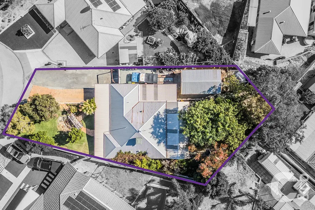 Parmelia 4બેડરૂમ BIG BLOCK, ELEVATED POSITION, RENOVATED KITCHEN + WORKSHOP ACCESS
