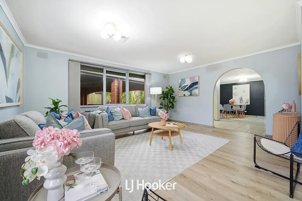 Springvale South 3ห้องนอน Spacious Family Living with Exceptional Outdoor Space – 1 Wyton Court, Springvale South