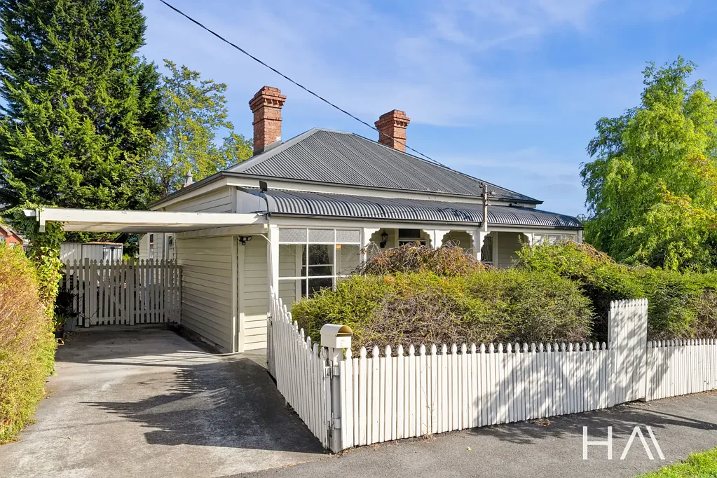 96 Giblin Street, Lenah Valley, TAS 7008