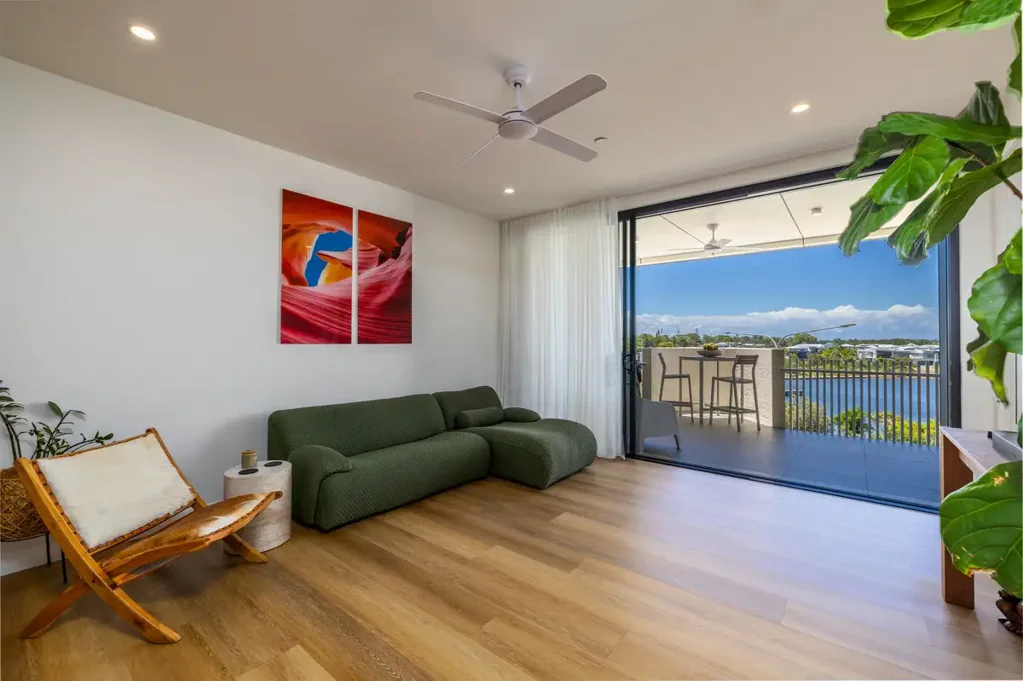 Bokarina 3침실 BOK BEACH WATER FRONT APARTMENT AT THE CURL