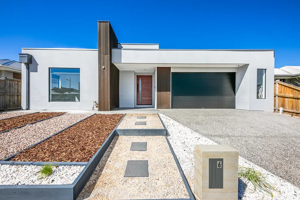 Architectural Excellence! Don't Miss Out!
