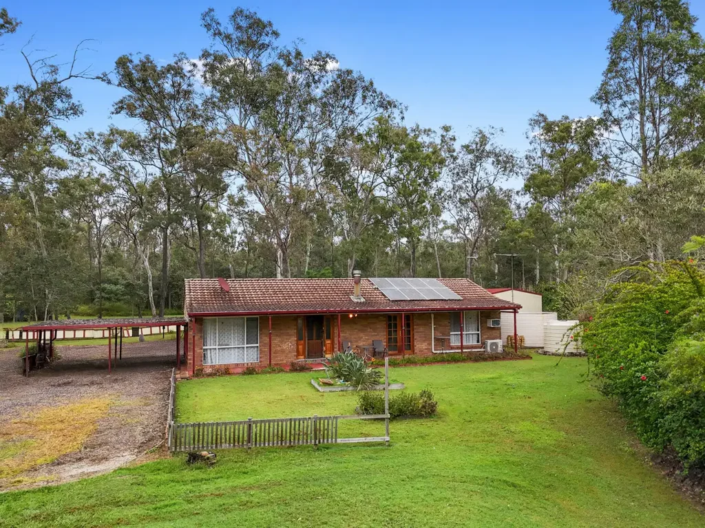 Laidley Heights 3部屋 Peaceful Acreage Living with Endless Potential!