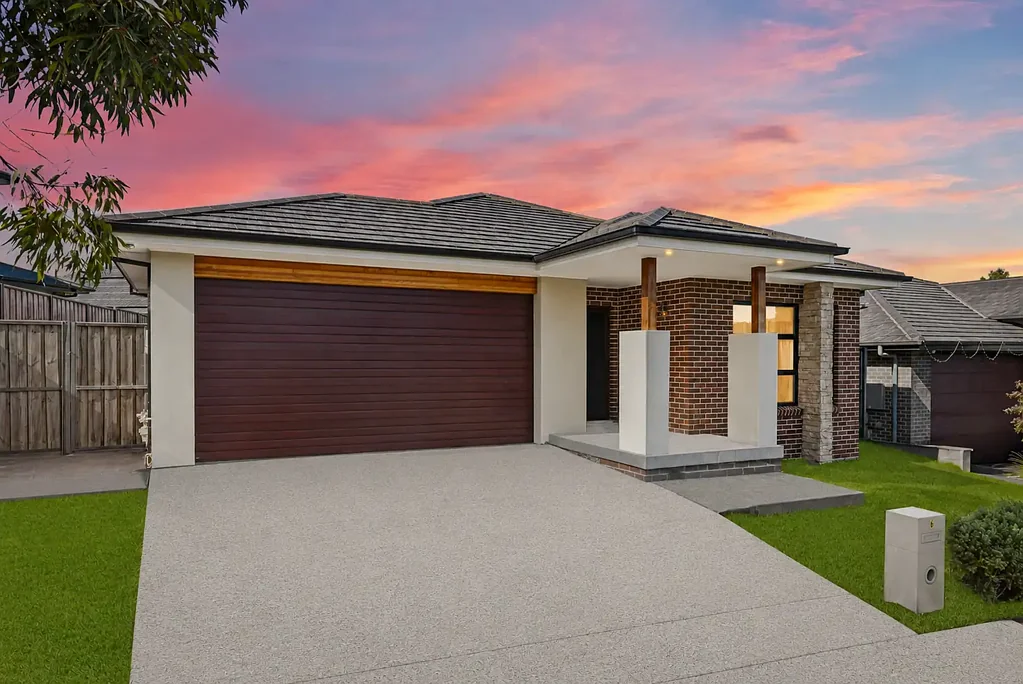 Box Hill 5ห้องนอน STUNNING FAMILY HOME IN THE BEST LOCATION