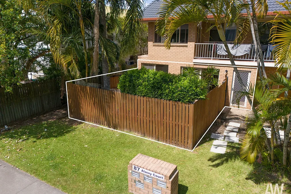 1/87 Goonawarra Drive, Mooloolaba, QLD 4557