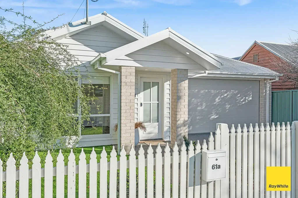 Eaglehawk 3房  Custom-Built Quality & Modern Comfort in Prime Eaglehawk Location