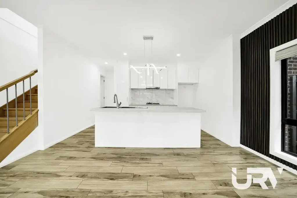 Wollert 3ਬੈੱਡਰੂਮ RARE 3-BEDROOM HOME WITH 3 BATHROOMS AND MULTIPLE LIVING AREAS