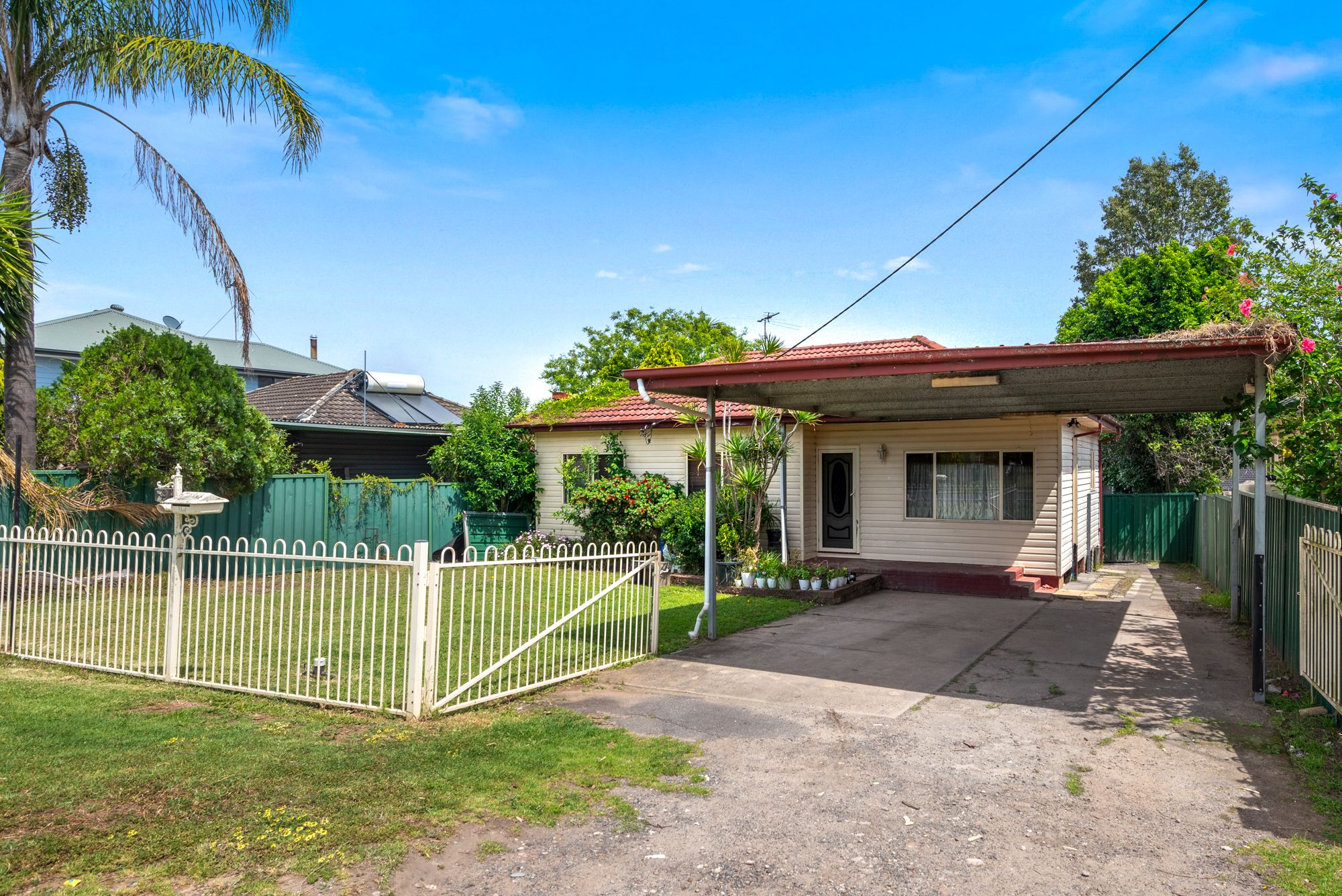 9 WAMINDA AV, CAMPBELLTOWN NSW 2560, 0 habitaciones, 0 baños, House