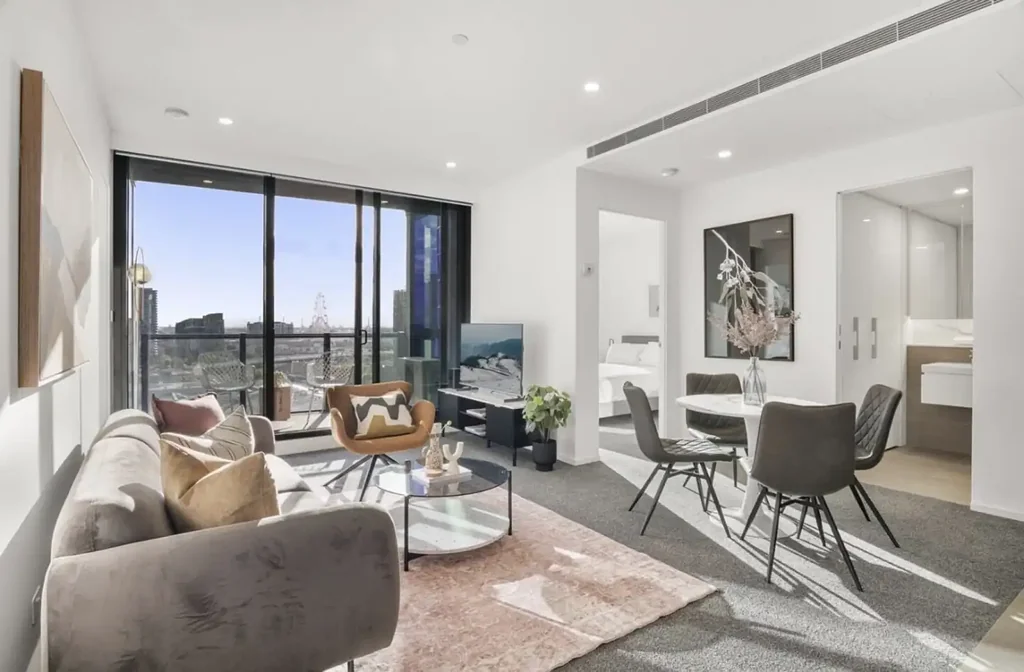 West Melbourne 2غرفة نوم Large Living, Abundant Natural Light & a Spacious Balcony