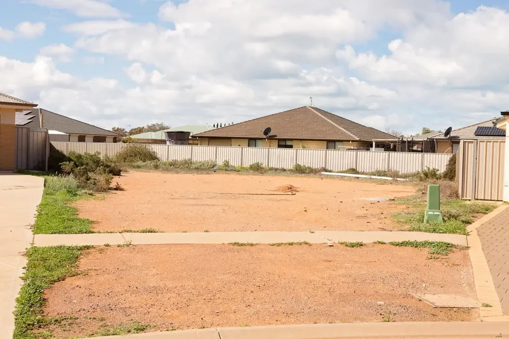 Whyalla Jenkins Build a family home