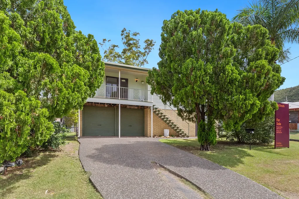 9 Halligan Crescent, Norman Gardens, QLD 4701