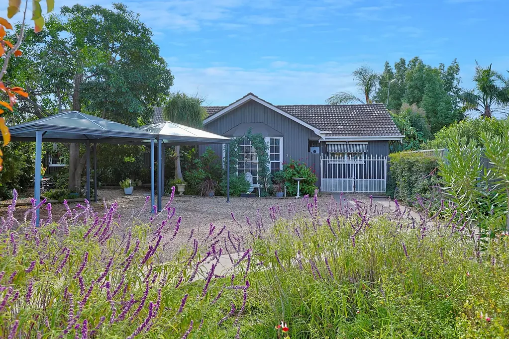 Mildura 4房  Private Inner City Gem!