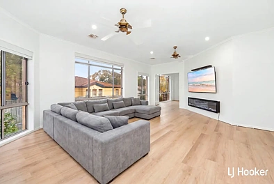 4/25 Temperley Street, Nicholls, ACT 2913, 3 Bedrooms, 2 Bathrooms, Townhouse