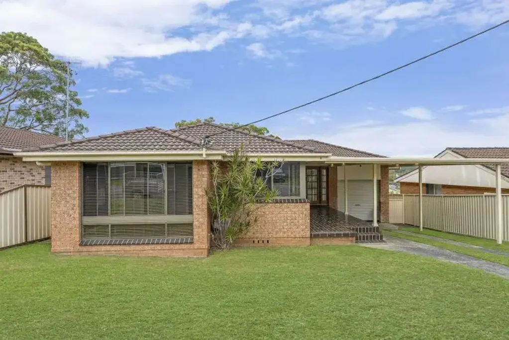 4 Cambridge Avenue, Kanwal, NSW 2259
