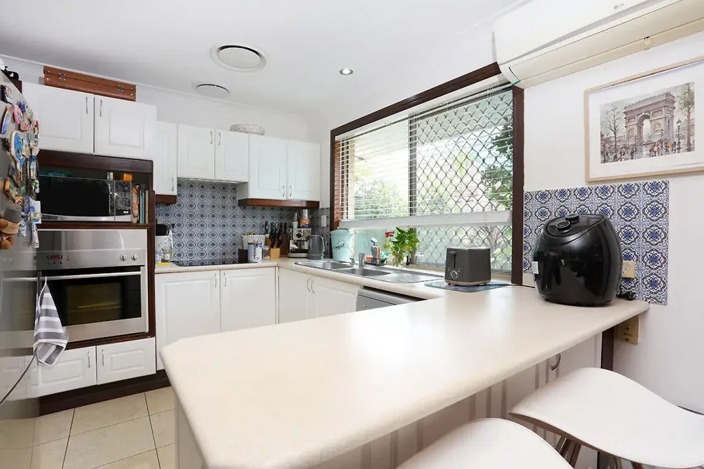 1/5 Ruth Anne Close, Labrador, QLD 4215