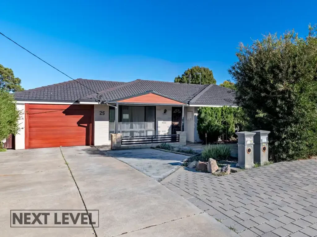 Charming 3 Bedroom Rental House in Duncraig - Ideal Location!