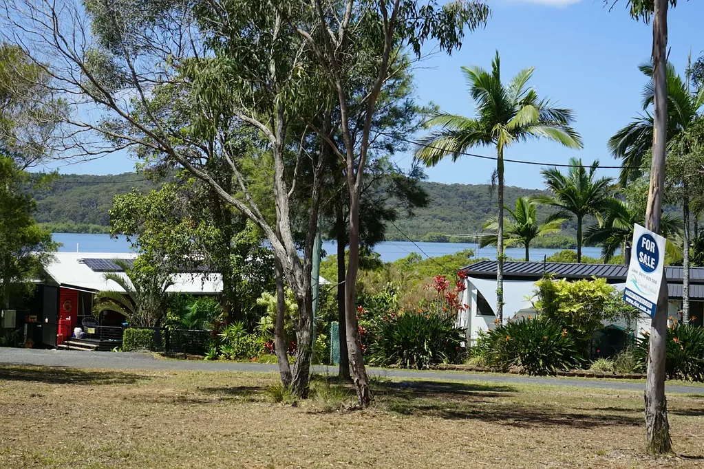 3 Aquamarine Ave, Russell Island, QLD 4184