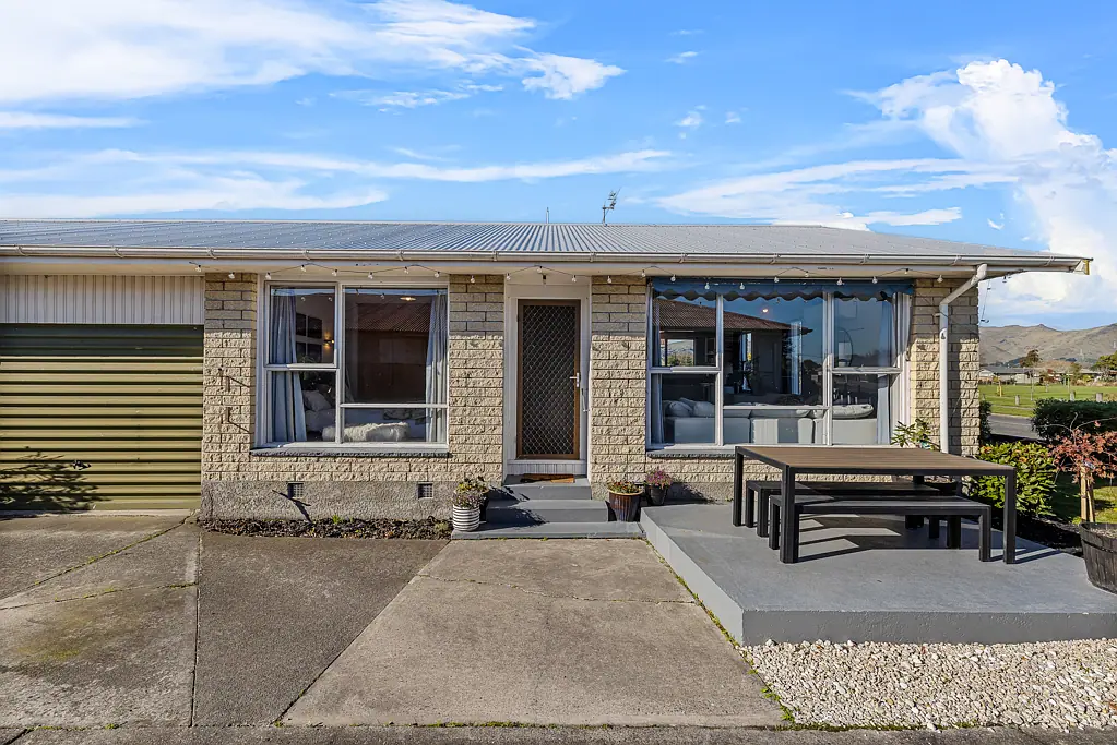 Woolston 2房  Stylish Starter or Smart Investment