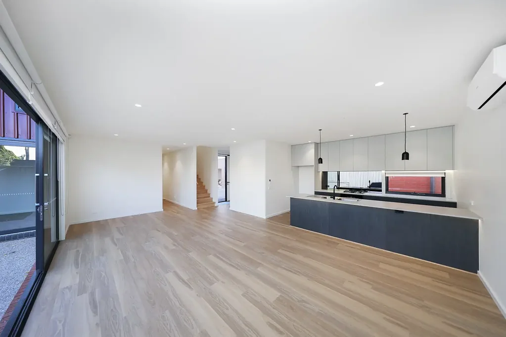 State-of-the-Art Living: Seamless Blend of Style & Substance!