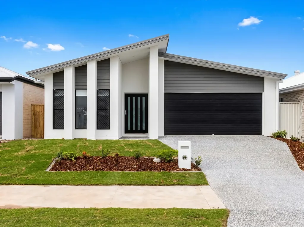 Morayfield 4Kwarto Back in Market ( Stunning, near new Home)
