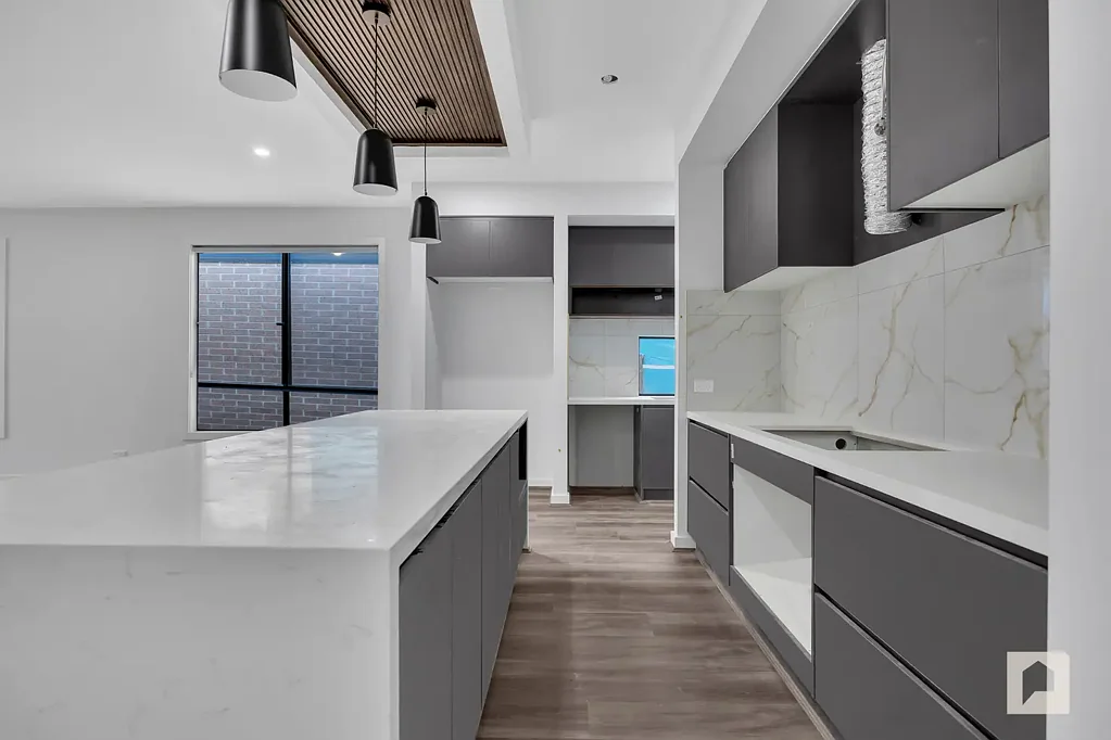 Weir Views 4બેડરૂમ Dual Master Luxury at Shelterbelt Avenue