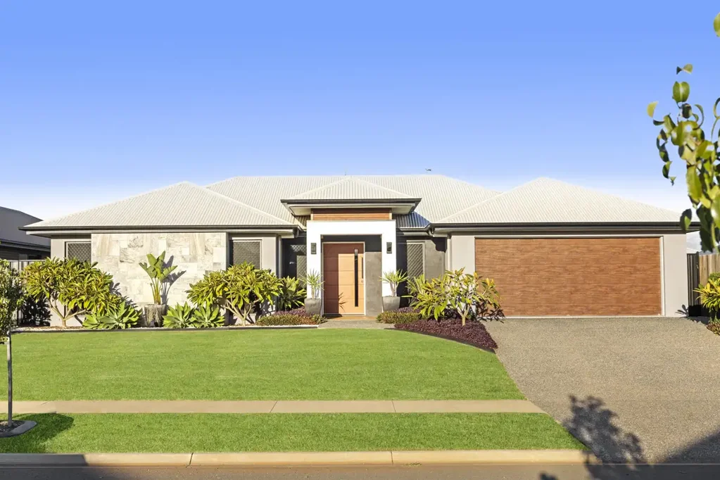49 O'Neill Circuit, Kearneys Spring, QLD 4350