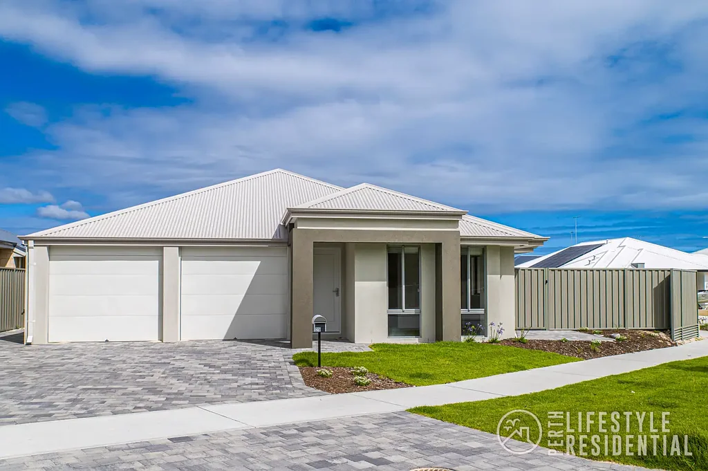 PERFECT DOWNSIZER IN EGLINTON