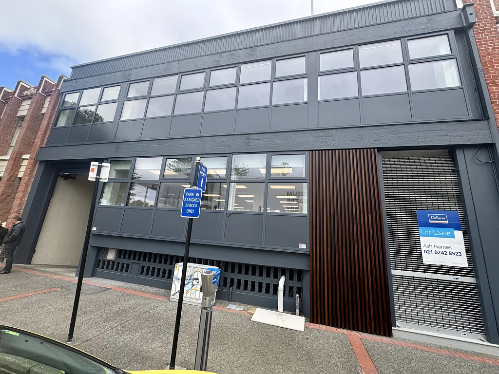 Napier South Quality office with parking