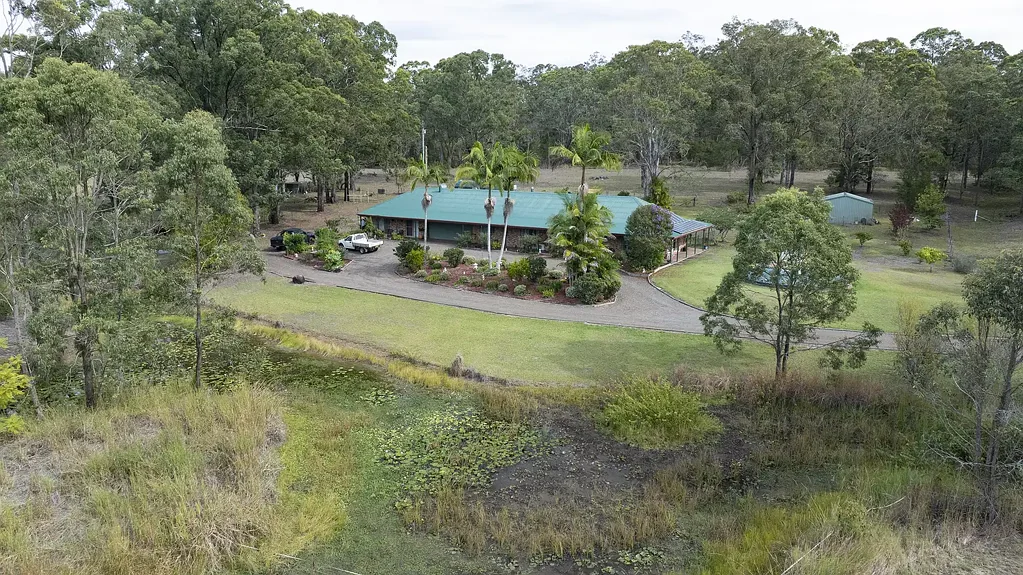 Coolongolook 3房  Lifestyle Acreage with Dual Living