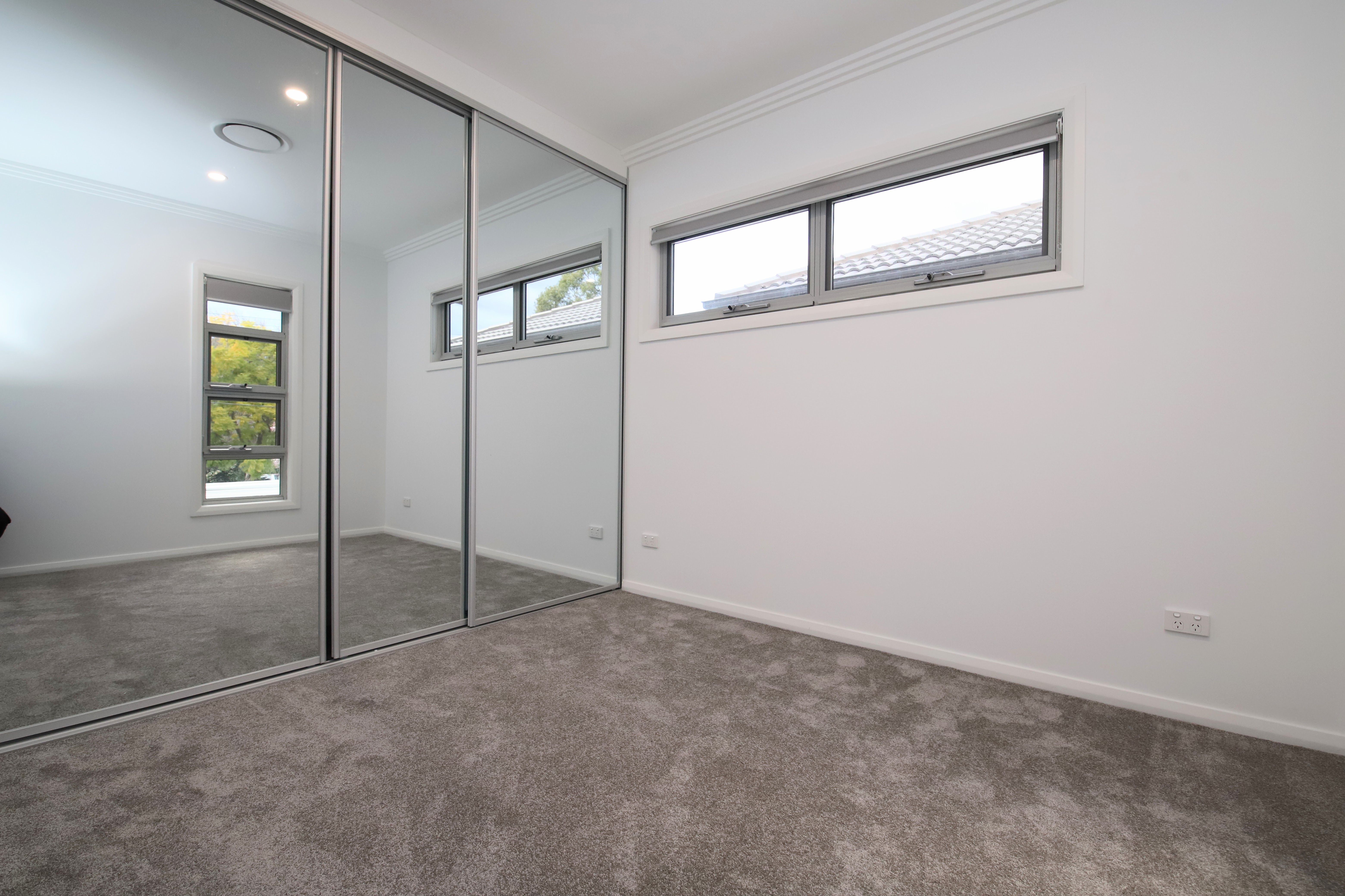 24 BROE AV, EAST HILLS NSW 2213, 0 chambres, 0 salles de bain, House