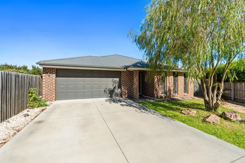 11 Stuart Place, Sale, VIC 3850