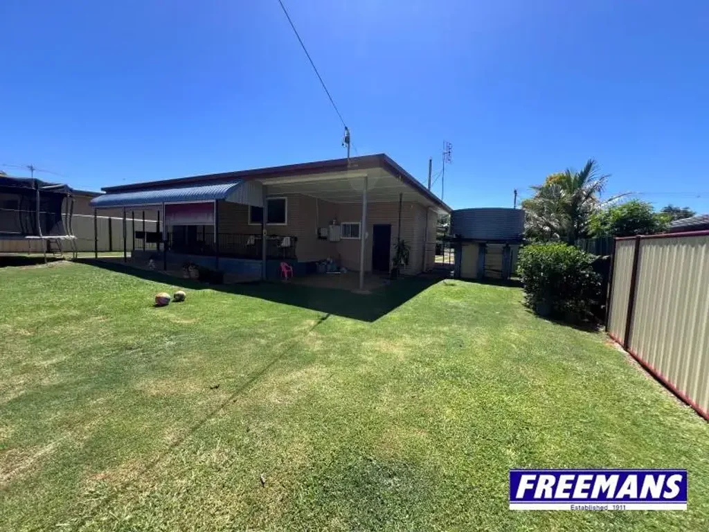 Kingaroy 4Moenga Dual street access home
