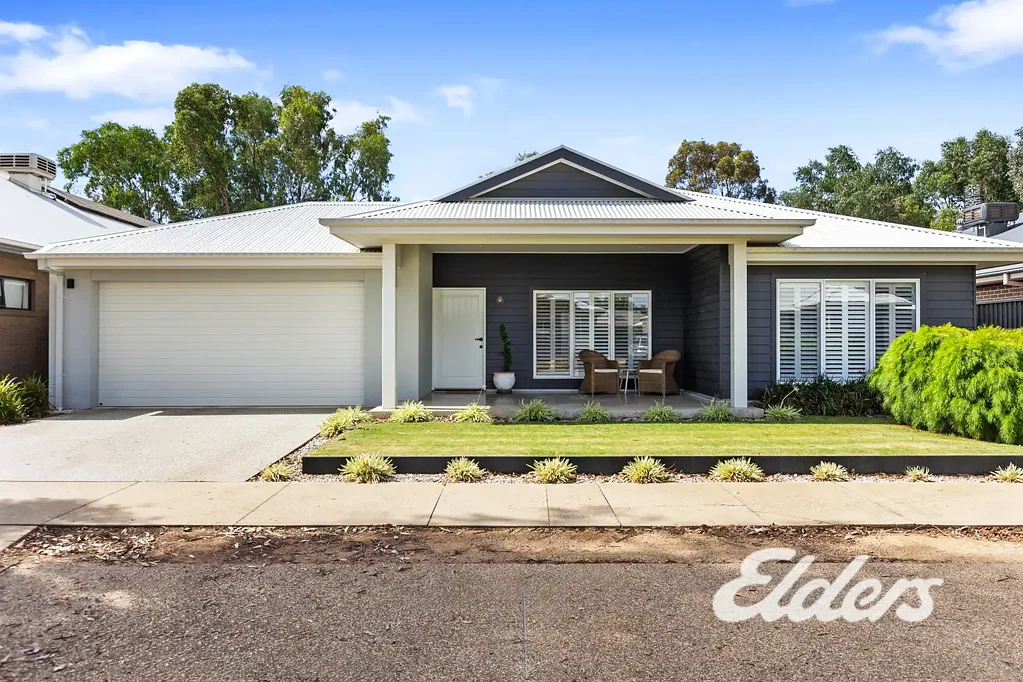 Yarrawonga 4Kwarto STUNNING SILVERWOODS HOME!