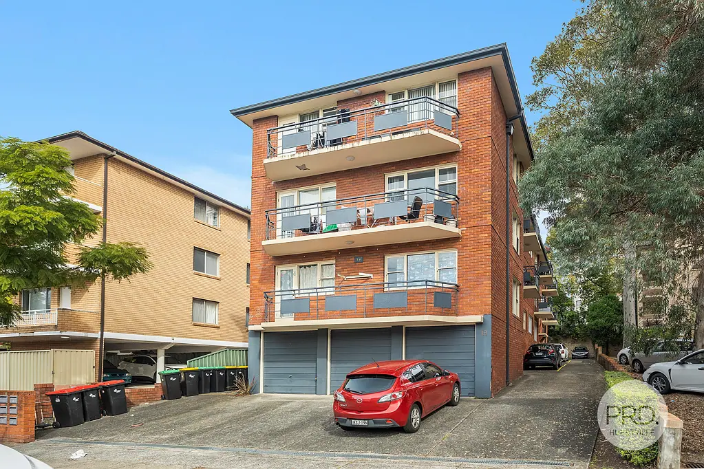 Hurstville 1Zimmer Exceptional Unit In Convenient Location