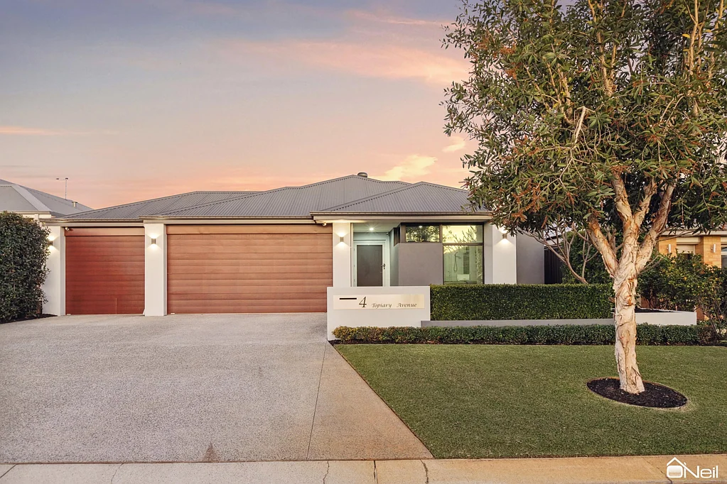 4 Topiary Avenue, Piara Waters, WA 6112