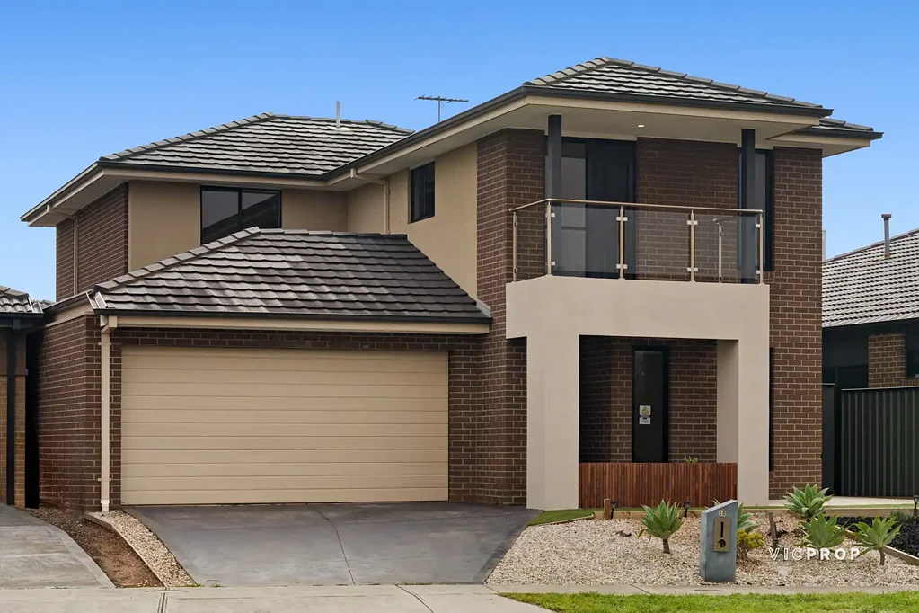 Spacious Park-Front Family Home