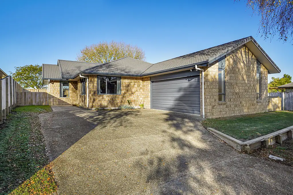 13 Bishopsworth Way, Huntington, Hamilton, Waikato