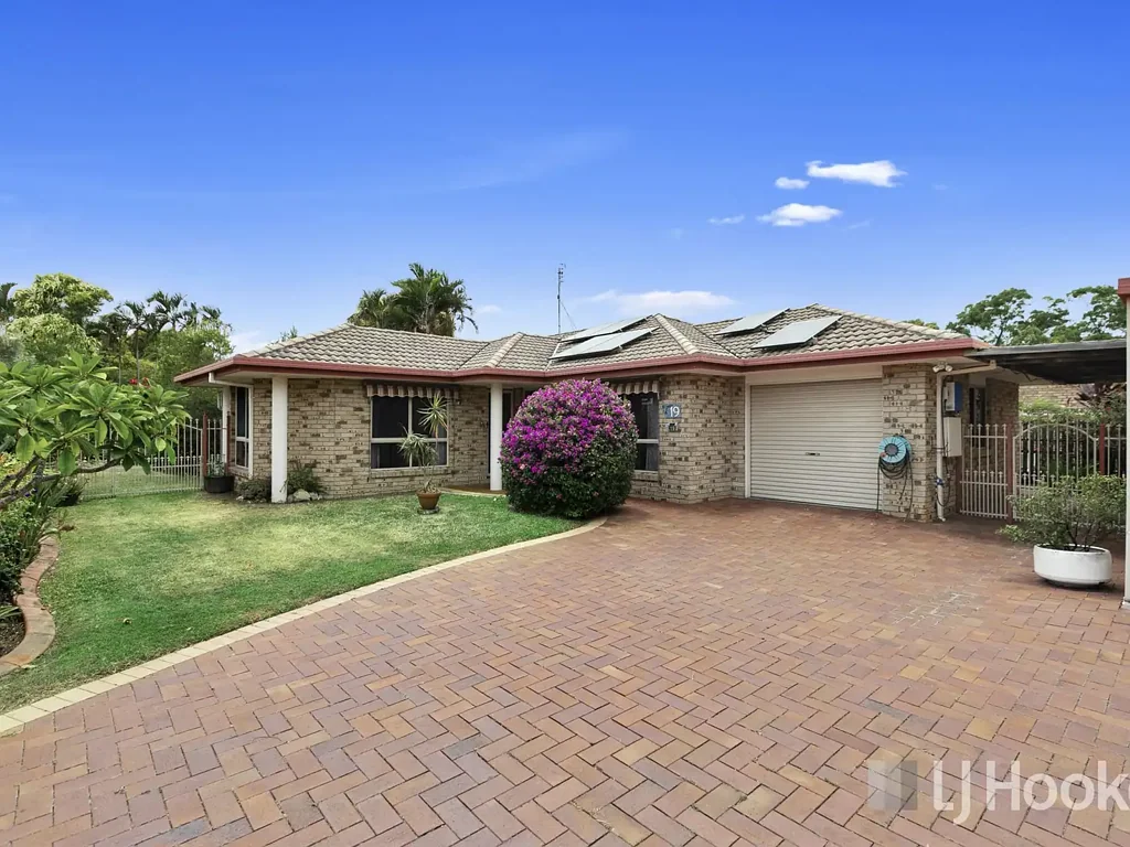 19 Earls Court, Point Vernon, QLD 4655