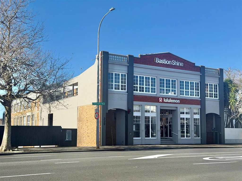 Freemans Bay Ponsonby Character with Balcony Skyline Views