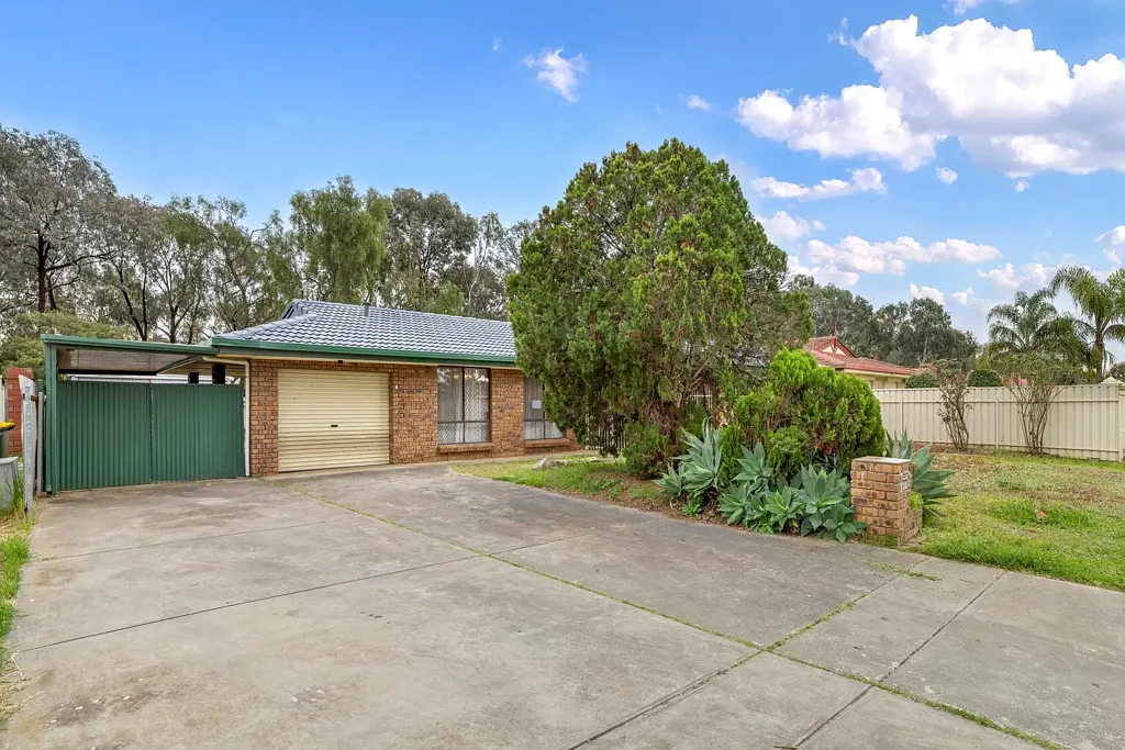 Parafield Gardens 3房  606sqm of Family Freedom & Future Possibility.