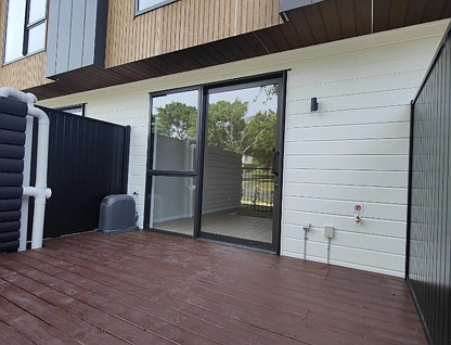 2A Orinda Close, Botany Downs, Manukau City, 2 Schlafzimmer, 1 Badezimmer, Townhouse