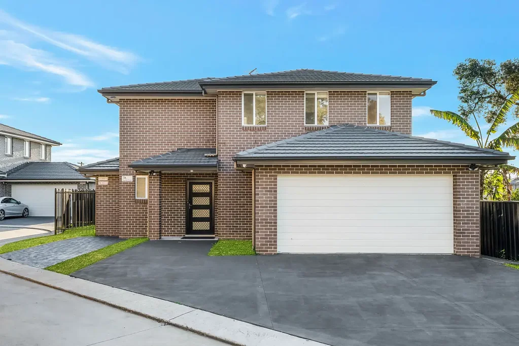 Cabramatta West 6कमरा Brand New - Double Storey With 2 B/R Granny Flat